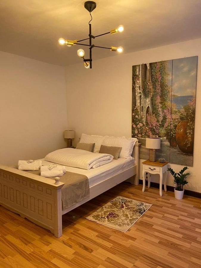 Charming Apartament Sibiu Exterior photo