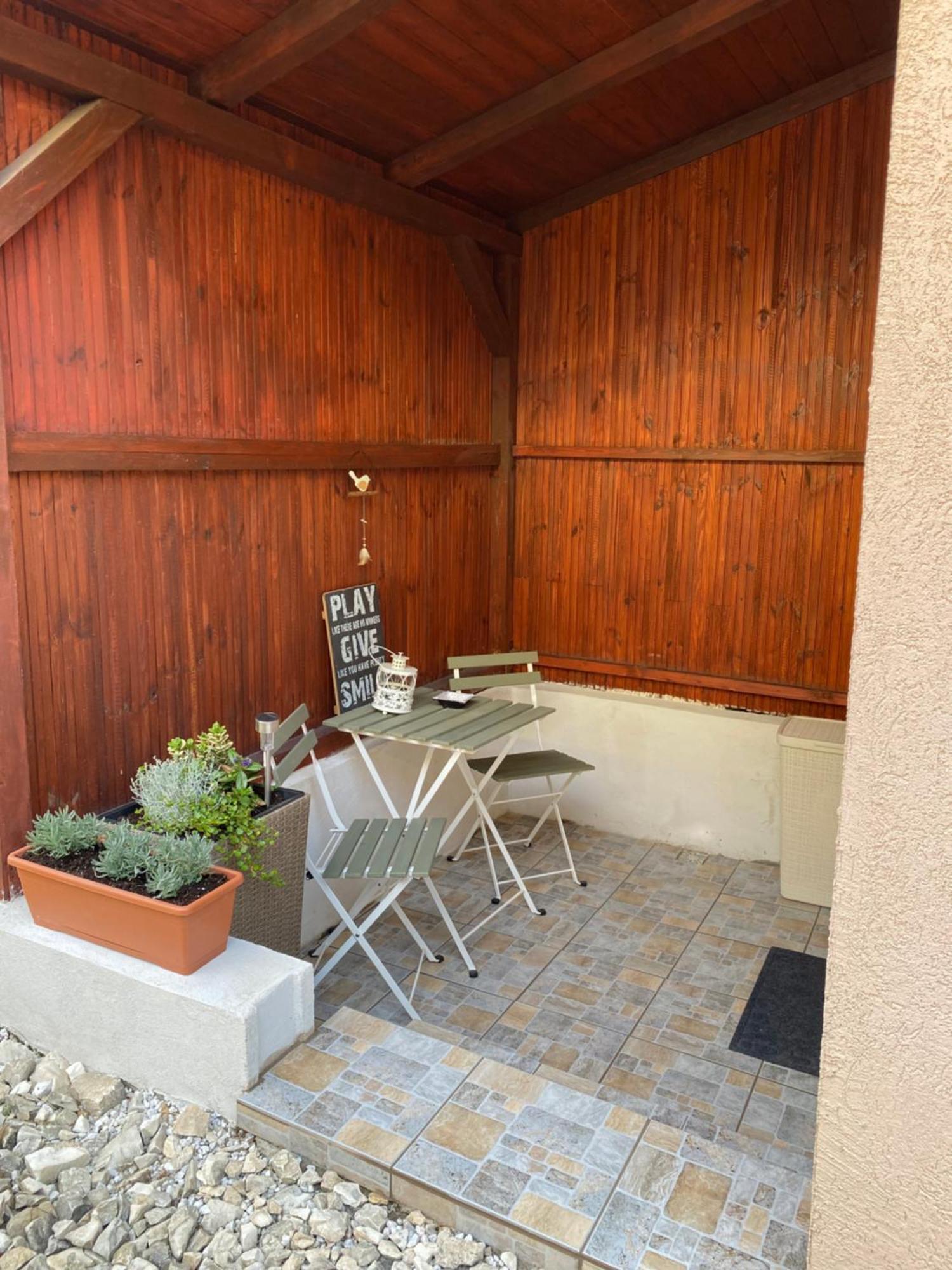 Charming Apartament Sibiu Exterior photo