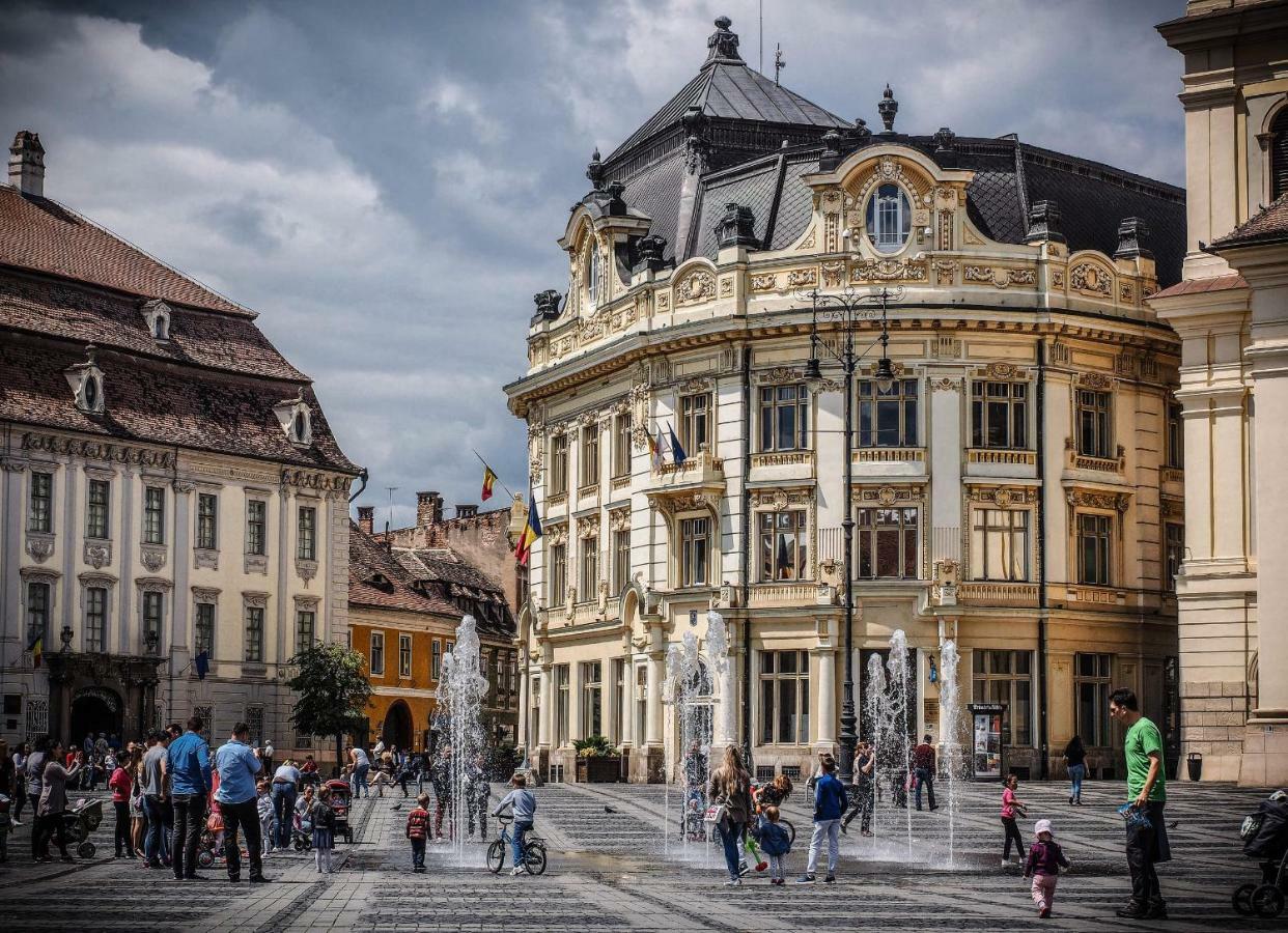 Charming Apartament Sibiu Exterior photo